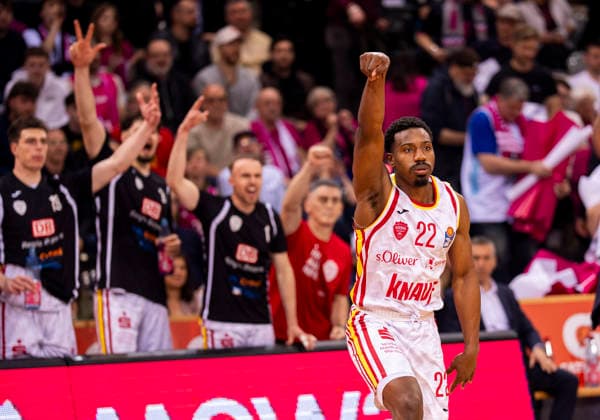 Johnathan Stove Fitness First Wuerzburg Baskets, 22 Telekom Baskets Bonn Fitness First Würzburg Baskets 16 05 2026 Basketball, easyCredit Basketball Bundesliga, Playoffs, Quarterfinals Game 1, GER, Bonn, Telekom Dome Bonn Copyright: HMBxMedia xMarcoxBader