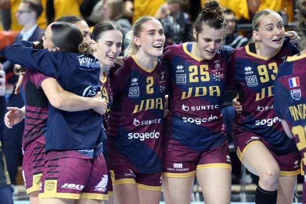 handball, ehf european league, 1 2 finale, dijon - esztergom NICOLAS GOISQUE MAXPPP - 16-5-2026, 18h00, handball, ehf european league, 1 2 finale, jda bourgogne dijon - mol esztergom, soulagement et énorme joie pour les dijonnaises au coup de sifflet final  Copyright: xMAXPPPxNICOLASxGOISQUEx GSQ202605167257 GSQ202605167257