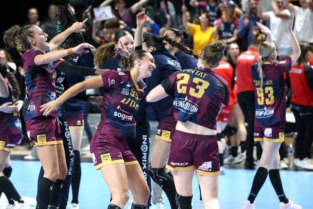 handball, ehf european league, 1 2 finale, dijon - esztergom NICOLAS GOISQUE MAXPPP - 16-5-2026, 18h00, handball, ehf european league, 1 2 finale, jda bourgogne dijon - mol esztergom, danse de joie des dijonnaises après le match  Copyright: xMAXPPPxNICOLASxGOISQUEx GSQ202605167263 GSQ202605167263