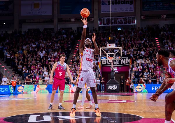 Charles Thompson Fitness First Wuerzburg Baskets, 32 on free throw Telekom Baskets Bonn Fitness First Würzburg Baskets 16 05 2026 Basketball, easyCredit Basketball Bundesliga, Playoffs, Quarterfinals Game 1, GER, Bonn, Telekom Dome Bonn Copyright: HMBxMedia xMarcoxBader