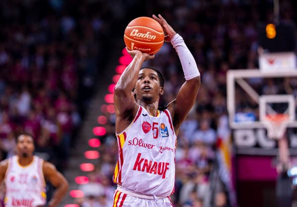 Marcus Carr Fitness First Wuerzburg Baskets, 5 on free throw Telekom Baskets Bonn Fitness First Würzburg Baskets 16 05 2026 Basketball, easyCredit Basketball Bundesliga, Playoffs, Quarterfinals Game 1, GER, Bonn, Telekom Dome Bonn Copyright: HMBxMedia xMarcoxBader