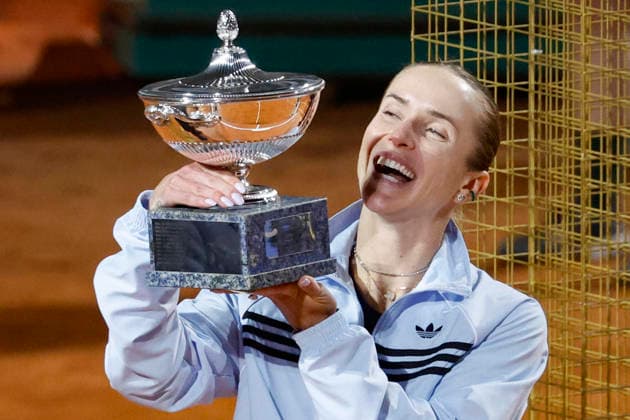 May 16, 2026, Rome, ITALY: Elina Svitolina of Ukraine poses with her trophy after winning her women s final match against Coco Gauff of the USA (not pictured) at the Italian Open tennis tournament in Rome, Italy, 16 May 2026. ANSA FABIO FRUSTACI. Italian Open Tennis Tournament  - ZUMAa110 20260516_zaf_a110_052 Copyright: xFabioxFrustacix