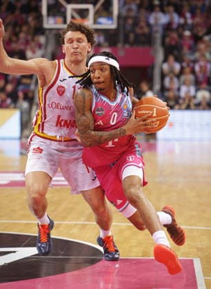 Jalen Finch Telekom Baskets Bonn vs Fitness First Würzburg Baskets Playoffs Quarterfinals Game 1 Season 2025 26