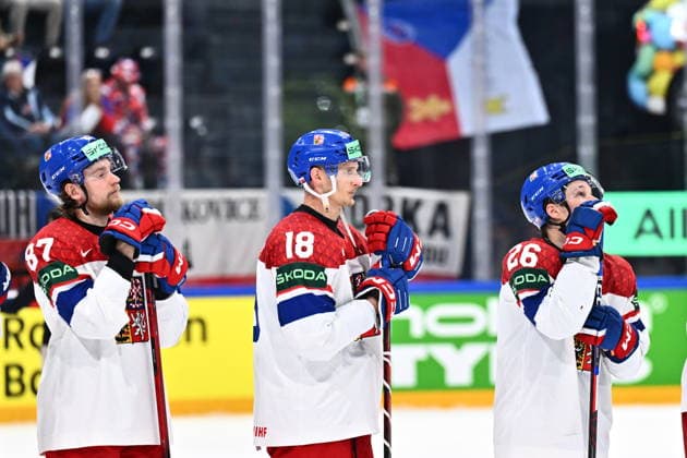 L-R Michal Kovarcik (CZE), Dominik Kubalik (CZE) and Jiri Tichacek (CZE) are seen after lost during the 2026 IIHF World Championship, WM, Weltmeisterschaft Group B, match Slovenia vs Czech Republic, on May 16, 2026, Fribourg, Switzerland. (CTKxPhoto RadekxPetrasek) CTKPhotoP2026051607186  CTKPhotoP2026051607186
