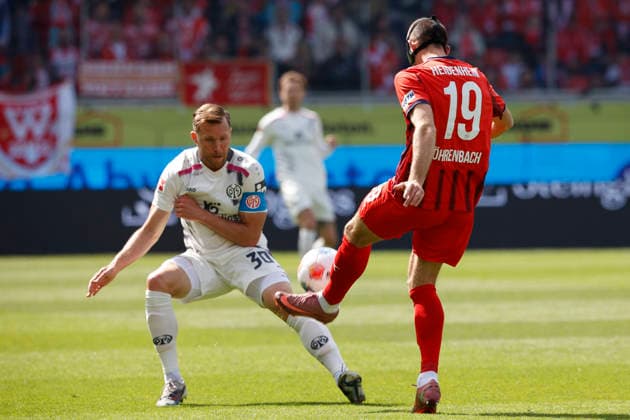 Football, 1 Bundesliga, Matchday 34, 2025 2026, 1 FC Heidenheim vs 1 FSV Mainz 05, 16 05 2026, Voith Arena, Heidenheim, Germany, Silvan WIDMER 1 FSV Mainz 05 30 li in duel with Jonas FÖHRENBACH 1 FC Heidenheim 19 Heidenheim Voith Arena Baden Württemberg Germany Copyright: xGaetanoxDixRosax