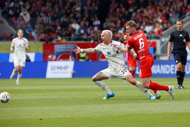 Football, 1 Bundesliga, Matchday 34, 2025 2026, 1 FC Heidenheim vs 1 FSV Mainz 05, 16 05 2026, Voith Arena, Heidenheim, Germany, Phillipp TIETZ 1 FSV Mainz 05 20 li in duel with Patrick MAINKA 1 FC Heidenheim 6 Heidenheim Voith Arena Baden Württemberg Germany Copyright: xGaetanoxDixRosax