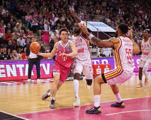 Grayson Murphy Telekom Baskets Bonn vs Fitness First Würzburg Baskets Playoffs Quarterfinals Game 1 Season 2025 26