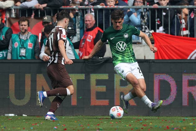 St Pauli vs VfL, 1 BL Hamburg, 16 05 2026, Football, Men, Season 2025 2026, 1 BL, FC St Pauli vs VfL Wolfsburg Arkadiusz Pyrka St Pauli , Joakim Maehle VfL Wolfsburg DFL DFB REGULATIONS PROHIBIT ANY USE OF PHOTOGRAPHS as IMAGE SEQUENCES and or QUASI VIDEO Millerntor Stadion Germany