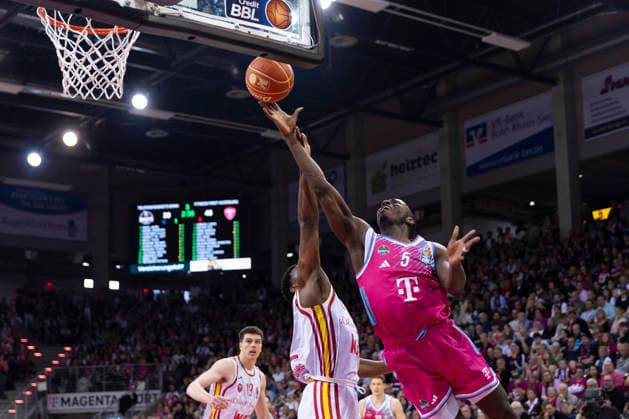 Tylan BIRTS BON 5, right on ball, throw to basket, in jump, in duel against Johnathan STOVE WUE 22, right , action final score 54 69, Basketball 1 Bundesliga Telekom Baskets Bonn Fitness First Wuerzburg Baskets Würzburg BON vs WUE Playoffs, Quarterfinals, 1 game, in T E L E C O M D O M E, on 16 05 2026, Â