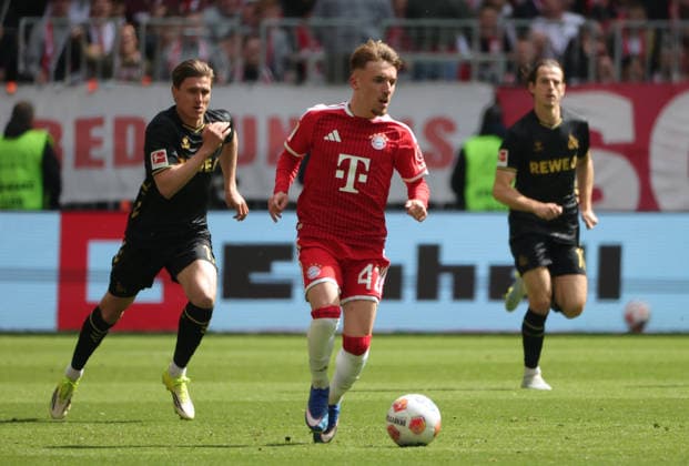 15 05 2026, 1 Bundesliga, Matchday 34, FC Bayern vs 1 FC Koeln, Allianz Arena Muenchen, Soccer, Sports, in picture Alessio Castro Montes 1 FC Koeln vs Lennart Karl FC Bayern Muenchen
