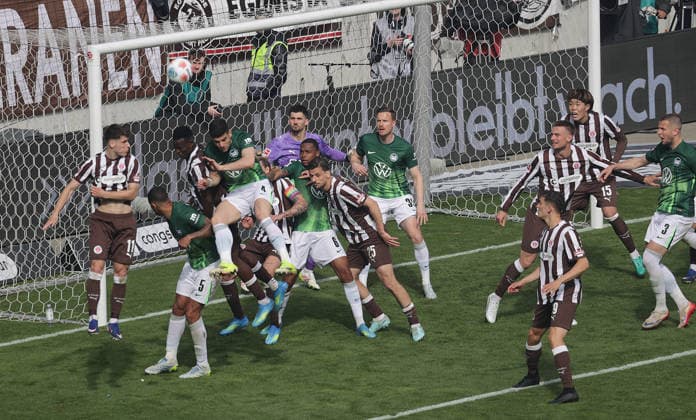 Konstantinos Koulierakis VfL Wolfsburg Header, Abdoulie Ceesay FC St Pauli Football, 1 BL, Season 2025 2026, Men, FC St Pauli vs VfL Wolfsburg, Matchday 34 , 1 3 Wolfsburg thus in the relegation and St Pauli is relegated DFL REGULATIONS PROHIBIT ANY USE OF PHOTOGRAPHS AS IMAGE SEQUENCES AND OR QUASI VIDEO