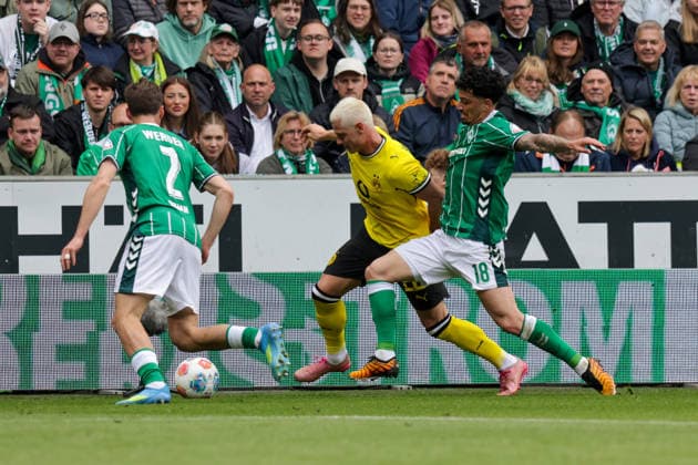 16 05 2026, xgrfx, Soccer 1 Bundesliga, SV Werder Bremen Borussia Dortmund v l Olivier Deman Werder Bremen , Julian Ryerson Borussia Dortmund , Cameron Puertas Castro Werder Bremen DFL DFB REGULATIONS PROHIBIT ANY USE OF PHOTOGRAPHS as IMAGE SEQUENCES and or QUASI VIDEO Bremen