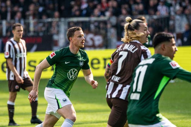 Yannick Gerhardt VFL Wolfsburg, 31 is substituted and should secure the lead 16 05 2026, FC St Pauli VFL Wolfsburg, Football, 1 Bundesliga, Millerntor Stadion, Hamburg DFL regulations prohibit any use of photographs as image sequences and or quasi video Copyright: HMBxMedia xFinnxWeidmann