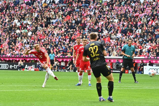 Goal Harry KANE Bayern Muenchen to 2 0, Action,Goal kick,Free kick Soccer 1 Bundesliga Season 2025 2026, 34 Matchday, Matchday34 FC Bayern Muenchen 1 FC Koeln 5 1 on 16 05 2026 , A L L I A N Z A R E N A