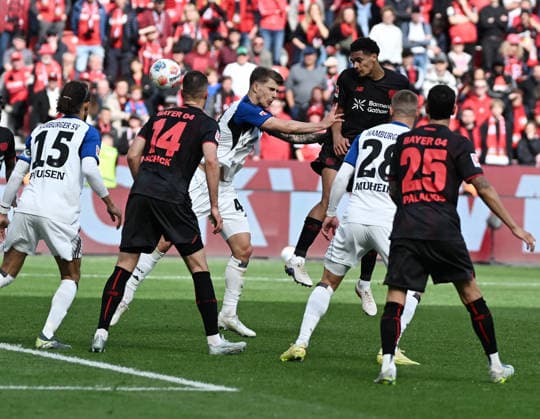 16 05 2026, xophax, Soccer 1 Bundesliga, Bayer 04 Leverkusen Hamburger SV Goal for Leverkusen Jarell Quansah Bayer 04 , center on header Luka Vuskovic HSV , left DFL DFB REGULATIONS PROHIBIT ANY USE OF PHOTOGRAPHS as IMAGE SEQUENCES and or QUASI VIDEO Leverkusen