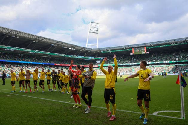 Bremen, Germany 16 May 2026 34 Matchday 1 Bundesliga Werder Bremen vs Borussia Dortmund In the picture The Borussia Dortmund players celebrating after the away win in Bremen DFL regulations prohibit any use of photographs as image sequences and or quasi video Copyright: HMBxMedia MadeleinexFantini
