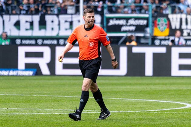 Mönchengladbach, Germany 16 May 2026 1 BL 2025 2026 Sp 34 Borussia Mönchengladbach v TSG Hoffenheim In picture Referee Frank Willenborg DFL regulations prohibit any use of photographs as image sequences and or quasi video Borussia Park Nordrhein Westfalen Copyright: xFotostandx xGörtzx