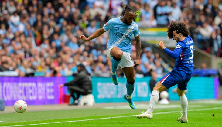Chelsea v Manchester City, London, UK - 16 May 2025 Antoine Semenyo of Manchester City challenges for the ball with Marc Cucurella of Chelsea during the FA Cup Final match between Chelsea and Manchester City on 16th May 2026 at Wembley Stadium, London London Wembley Stadium London GBR Copyright: xFrankiexOKeeffe PPAUKx PPA-275798