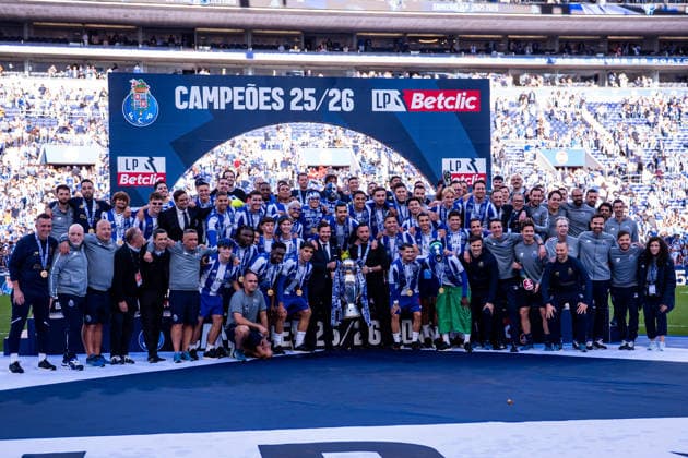 May 16, 2026, Porto, Porto, Portugal: PORTO, PORTUGAL - MAY 16: FC Porto squad seen celebrating during the Liga Portugal Betclic 2025 26 League match between FC Porto and Santa Clara, at Estadio do Dragao on May 16, 2026 in Porto, Portugal FC Porto X Santa Clara - Liga Portugal Betclic  - ZUMAl192 20260516_zsp_l192_022 Copyright: xMiguelxLemosx