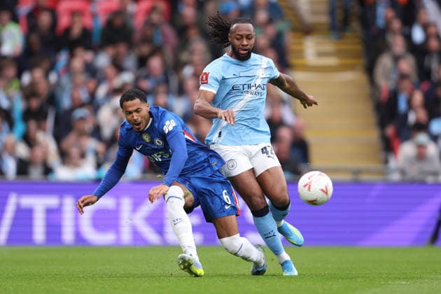 FA-Cup-Finale 2026 16. Mai 2026, London Emirates FA-Cup-Finale Chelsea gegen Manchester City Levi Colwill von Chelsea und Antoine Semenyo von Manchester City Foto Charlotte Wilson Abseits London UK  Copyright: xCharlottexWilsonx xOffsidexOffside