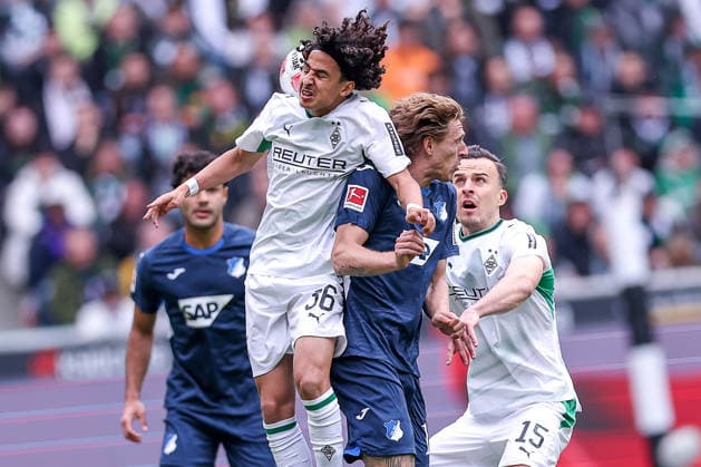16 05 2026, Football, Borussia Mönchengladbach TSG 1899 Hoffenheim, 1 Soccer Bundesliga, 34 Matchday, Borussia Park, Season 2025 2026 Wouter Burger TSG Hoffenheim 18 in duel against Wael Mohya Borussia Mönchengladbach 36 Haris Tabakovic Borussia Mönchengladbach 15 header header duel DFB regulations prohibit any use of photographs as image sequences and or quasi video Nordrhein Westfalen Germany