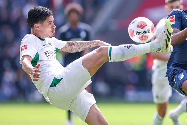 16 05 2026, Soccer, Borussia Mönchengladbach TSG 1899 Hoffenheim, 1 Soccer Bundesliga, 34 Matchday, Borussia Park, Season 2025 2026 Kevin Diks Borussia Mönchengladbach 04 DFB regulations prohibit any use of photographs as image sequences and or quasi video Nordrhein Westfalen Germany