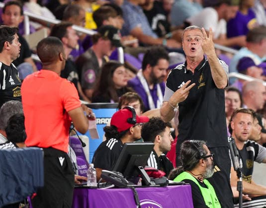 May 16, 2026, U.S.: Atlanta United Head Coach TATA MARTINO expresses his frustration with the officials during a match against Orlando City SC. The Orlando City Soccer Club hosted Atlanta United at Inter&Co Stadium in Orlando, FL. MLS, Fussball Herren, USA 2026: Atlanta United FC 1:1 Orlando City Soccer Club  - ZUMAm299 20260516_znp_m299_028 Copyright: xTaylorxMcFeex