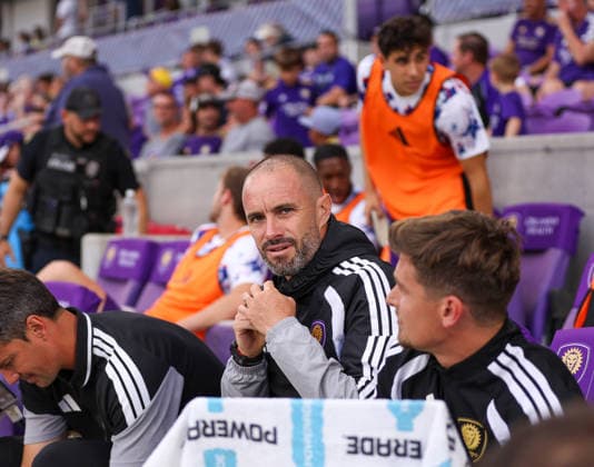 May 16, 2026, U.S.: Orlando City Head Coach MARTIN PERELMAN arrives to the Orlando City SC bench ahead of the match with Atlanta United. The Orlando City Soccer Club hosted Atlanta United at Inter&Co Stadium in Orlando, FL. U.S. - ZUMAm299 20260516_znp_m299_019 Copyright: xTaylorxMcFeex