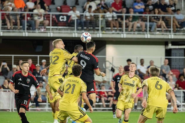 May 16, 2026, Washington, District Of Columbia, United States: D.C. United forward Tai Baribo battles for possession with St. Louis City SC defender Timo Baumgartl during an MLS, Fussball Herren, USA match at Audi Field. DC United Vs St. Louis CITY SC  - ZUMAk206 20260516_znp_k206_011 Copyright: xMattxKaminskyx