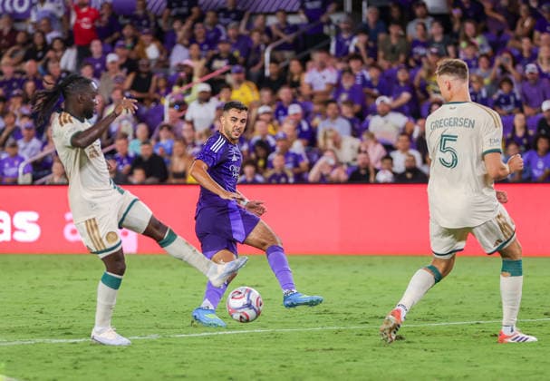 May 16, 2026, U.S.: Orlando City SC midfielder MARToÃ‚ÂN OJEDA (10) passes the ball against Atlanta United. The Orlando City Soccer Club hosted Atlanta United at Inter&Co Stadium in Orlando, FL. U.S. - ZUMAm299 20260516_znp_m299_024 Copyright: xTaylorxMcFeex