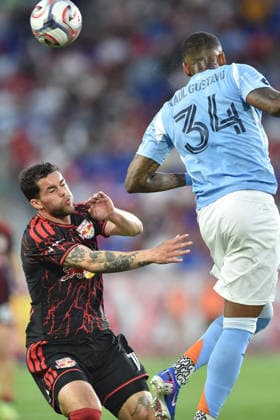 May 16, 2026, Harrison, New Jersey, USA: New York Red Bulls forward CADE COWELL (7) and NYCFC defender RAUL GUSTAVO (34) in action at Sports Illustrated Stadium in Harrison New Jersey New York City FC draws with New York Red Bulls 1 to 1 Harrison USA - ZUMAa301 20260516_aaf_a301_011 Copyright: xBrooksxVonxArxx