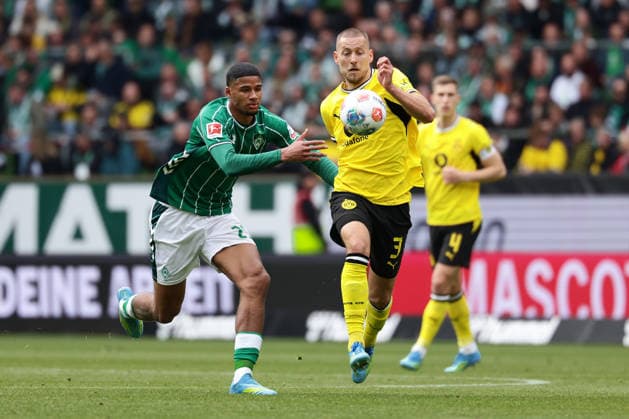 Bremen, Germany, 16 05 26, Salim Musah Werder Bremen and Waldemar Anton Borussia Dortmund in a duel during the match of the 1 Bundesliga between Werder Bremen Borussia Dortmund at the Weserstadion in Bremen Photo by Joachim Bywaletz DFB DFL REGULATIONS PROHIBIT ANY USE OF PHOTOGRAPHS AS IMAGE SEQUENCES AND OR QUASI VIDEO Copyright: JoachimxBywaletz xJB-Sportfoto