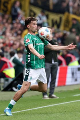 Bremen, Germany, 16 05 26, Oliver Deman Werder Bremen on the ball during the match of the 1 Bundesliga between Werder Bremen Borussia Dortmund at Weserstadion in Bremen Photo by Joachim Bywaletz DFB DFL REGULATIONS PROHIBIT ANY USE OF PHOTOGRAPHS AS IMAGE SEQUENCES AND OR QUASI VIDEO Copyright: JoachimxBywaletz xJB-Sportfoto