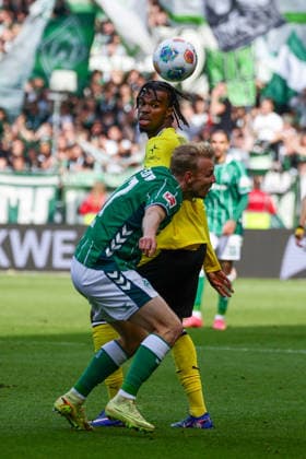 Bremen, Germany, 16 05 26, Carney Chukwuemeka Borussia Dortmund and Marco Gruell Werder Bremen in a duel during the match of the 1 Bundesliga between Werder Bremen Borussia Dortmund at the Weserstadion in Bremen Photo by Joachim Bywaletz DFB DFL REGULATIONS PROHIBIT ANY USE OF PHOTOGRAPHS AS IMAGE SEQUENCES AND OR QUASI VIDEO Copyright: JoachimxBywaletz xJB-Sportfoto