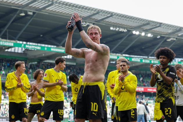 Bremen, Germany, 16 05 26, Julian Brandt Borussia Dortmund gestures during the Bundesliga 1 match between Werder Bremen Borussia Dortmund at Weserstadion in Bremen Photo by Joachim Bywaletz DFB DFL REGULATIONS PROHIBIT ANY USE OF PHOTOGRAPHS AS IMAGE SEQUENCES AND OR QUASI VIDEO Copyright: JoachimxBywaletz xJB-Sportfoto