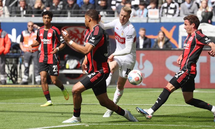Frankfurt , Bundesliga soccer Eintracht Frankfurt vs VfB Stuttgart , center Chris Führich VfB