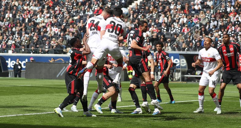 Frankfurt , Bundesliga soccer Eintracht Frankfurt vs VfB Stuttgart , Goal to 0 1 ,, Scorer Chema Andres 30 VfB