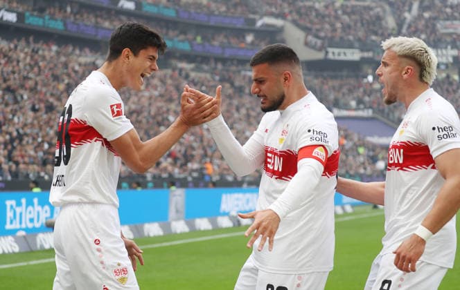 Frankfurt , Bundesliga soccer Eintracht Frankfurt vs VfB Stuttgart , cheering VfB , from left Chema Andres Deniz Undav Ermedin Demirovic VfB