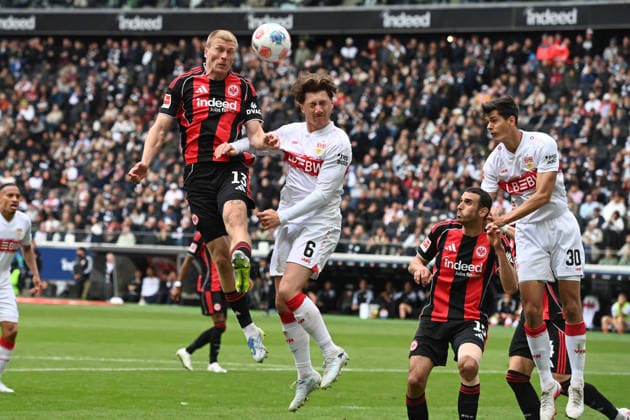 Rasmus KRISTENSEN F vs Angelo STILLER S header duel, action, duel, Football 1 Bundesliga season 2025 2026, 34 matchday, matchday34, matchday34, Eintracht Frankfurt F VfB Stuttgart S 2 2 am 16 05 2026 Deutsche Bank Park Frankfurt DFL regulations prohibit any use of photographs as image sequences and or quasi video Â
