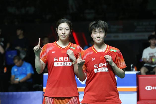 (260517) -- BANGKOK, May 17, 2026 -- Bao Lijing (L) Cao Zihan of China celebrate after winning the women s doubles final match between Bao Lijing Cao Zihan of China and Iwanaga Rin Nakanishi Kie of Japan at the Thailand Open 2026 badminton tournament in Bangkok, Thailand, May 17, 2026. ) (SP)THAILAND-BANGKOK-BADMINTON-THAILAND OPEN 2026-WOMEN S DOUBLES-FINAL RachenxSageamsak 