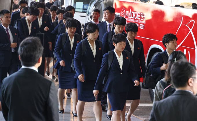 Football, Women, North Korea Naegohyang FC, Arrival in Suwon in South Korea