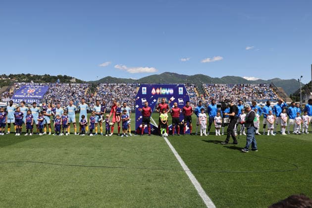 ComoÕs lineups during the Serie A soccer match between Como and Parma at the Giuseppe Sinigaglia stadium in Como, north Italy - May 17, 2026 - Soccer.  Copyright: xAntonioxSaiai LaPressex