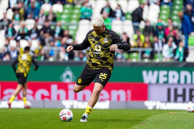 Niklas Süle (Borussia Dortmund, 25) GER, SV Werder Bremen vs. Borussia Dortmund, Fussball, Bundesliga, Spieltag 30, Spielzeit 2025 2026, 16.05.2026 DFL REGULATIONS PROHIBIT ANY USE OF PHOTOGRAPHS AS IMAGE SEQUENCES AND OR QUASI-VIDEO GER, SV Werder Bremen vs. Borussia Dortmund, Fussball, Bundesliga, Spieltag 30, Spielzeit 2025 2026, 16.05.2026 Bremen *** Niklas Süle Borussia Dortmund, 25 GER, SV Werder Bremen vs Borussia Dortmund, Football, Bundesliga, Matchday 30, Season 2025 2026, 16 05 2026 DFL REGULATES PROHIBIT ANY USE OF PHOTOGRAPHS AS IMAGE SEQUENCES AND OR QUASI VIDEO GER, SV Werder Bremen vs Borussia Dortmund, Football, Bundesliga, Matchday 30, Season 2025 2026, 16 05 2026 Bremen Copyright: xEibner-Pressefoto MarcelxvonxFehrnx EP_MFN