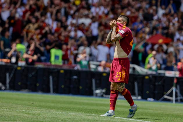 Italy: Serie a football match AS Roma vs SS Lazio Roma™s Italian defender Gianluca Mancini celebrates after scoring a goal during the Serie A football match between AS Roma vs SS Lazio at the Olimpico Stadium in Rome, Italy on March 17, 2026. _BPH3746_1 Copyright: xAntonioxBalascox