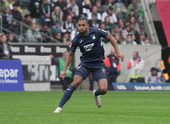 16.05.2026, Borussia-Park, Mönchengladbach, GER, 1.FBL, Borussia Mönchengladbach vs TSG Hoffenheim , im Bild Kevin Akpoguma (Hoffenheim) DFL regulations prohibit any use of photographs as image sequences and or quasi-video. (Photo by Hasan Bratic DeFodi Images) - *** 16 05 2026, Borussia Park, Mönchengladbach, GER, 1 FBL, Borussia Mönchengladbach vs TSG Hoffenheim , im Bild Kevin Akpoguma Hoffenheim DFL regulations prohibit any use of photographs as image sequences and or quasi video Photo by Hasan Bratic DeFodi Images