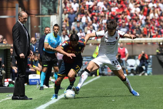 Foto IPP ACGE Genova 17 05 2026 Campionato di Calcio Serie A 2025 2026 Genoa-Milan nella foto: Mikael Egill Ellertsson, Davide Bartesaghi Italy Photo Press World Copyright Genova italy Italia ITALY  Copyright: xR4924_italyphotopressx