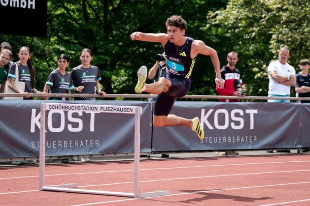 Owe Fischer Breiholz Koenigsteiner LV, 300m hurdles men, 3 , GER, Leichtathletik, Athletics, Internationales KOST Laeufermeeting, Pliezhausen, 17 05 2026, GER, Leichtathletik, Athletics, Internationales KOST Laeufermeeting, Pliezhausen, 17 05 2026 Pliezhausen Copyright: xStefanxMayerx EP_SMR
