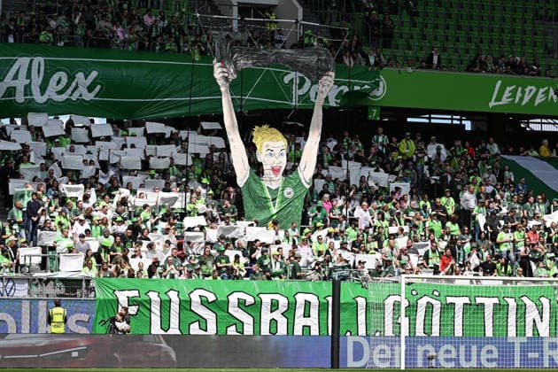 Soccer I Women I Season 2025 2026 I Bundesliga I Matchday 26 I VfL Wolfsburg 1 FC Nürnberg I 17 05 2026 Fans choreography for Alexandra Popps farewell 11, VfL Wolfsburg Wolfsburg Volkswagen Arena Niedersachsen Germany Copyright: xLobeca InesxHähnelx