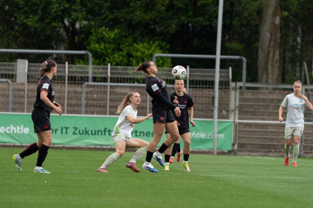LEVERKUSEN, GERMANY - MAY 17: Carlotta Wamser (37 Bayer 04 Leverkusen) in action during the Google Pixel Frauen-Bundesliga match between Bayer 04 Leverkusen and SV Werder Bremen at Ulrich-Haberland-Stadion on May 17, 2026 in Leverkusen, Germany. (Photo by Qianru Zhang Press Photo) Copyright: xQianruxZhang SPPx Sportspressphoto_SPR148554