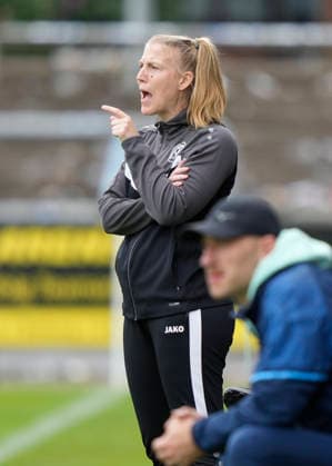 17 05 2026, Hänsch Arena, Meppen, GER, Soccer, 2 Bundesliga, Women SV Meppen vs VfL Bochum, Coach Katharina Börger DFL REGULATIONS PROHIBIT ANY USE OF PHOTOGRAPHS AS IMAGE SEQUENCES AND OR QUASI VIDEO Meppen Lower Saxony Germany Hänsch Arena